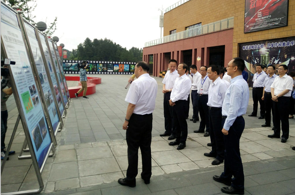 市委書記馬波率隊(duì)到川威連界區(qū)域現(xiàn)場(chǎng)調(diào)研(圖2)