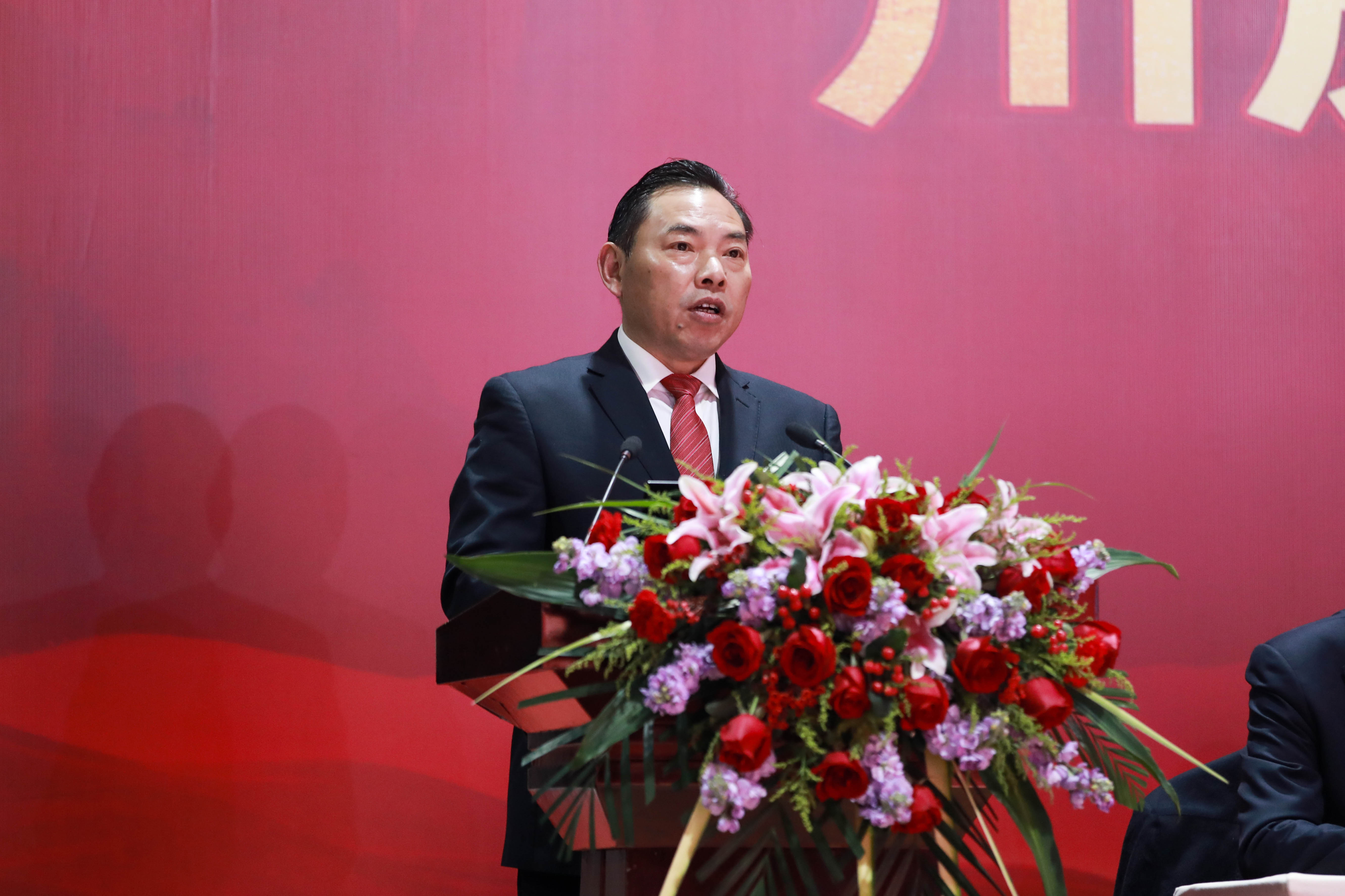 不折不撓 剩者為王——集團(tuán)公司隆重召開2023年年會(圖2) 不折不撓 剩者為王——集團(tuán)公司隆重召開2023年年會(圖2)