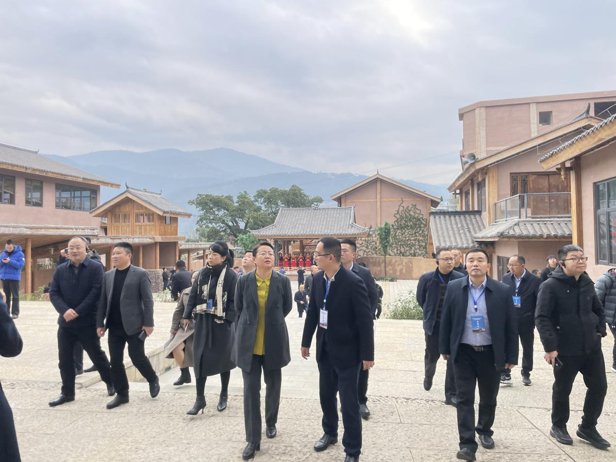 大石板古村:保護(hù)利用讓歷史文化“活”起來(lái) ——全省城鄉(xiāng)建設(shè)歷史文化保護(hù)利用工作現(xiàn)場(chǎng)會(huì)在西昌大石板古村召開(kāi)(圖2) 大石板古村:保護(hù)利用讓歷史文化“活”起來(lái) ——全省城鄉(xiāng)建設(shè)歷史文化保護(hù)利用工作現(xiàn)場(chǎng)會(huì)在西昌大石板古村召開(kāi)(圖2)