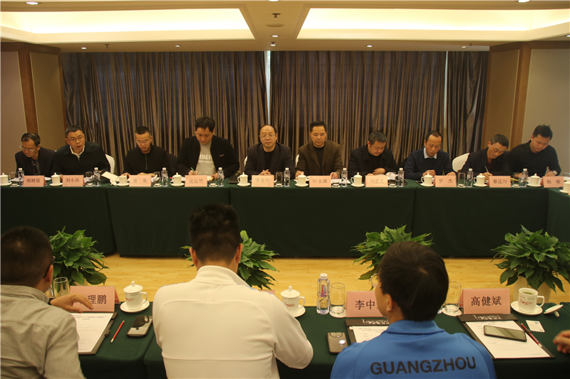 企業(yè)搭臺(tái) 專(zhuān)家唱戲 大咖齊聚 ——川威法蘭克福足校研討會(huì)召開(kāi)(圖5)