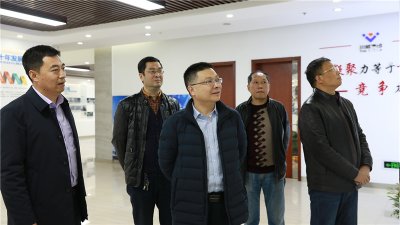 西南化工研究設(shè)計(jì)院有限公司副總經(jīng)理孫炳一行來威參觀交流
